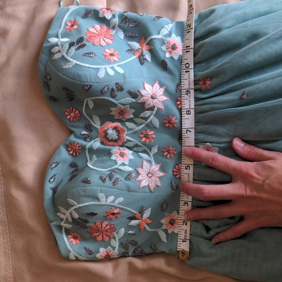 Modcloth Strapless embroidered midi dress - Picture 12 of 14